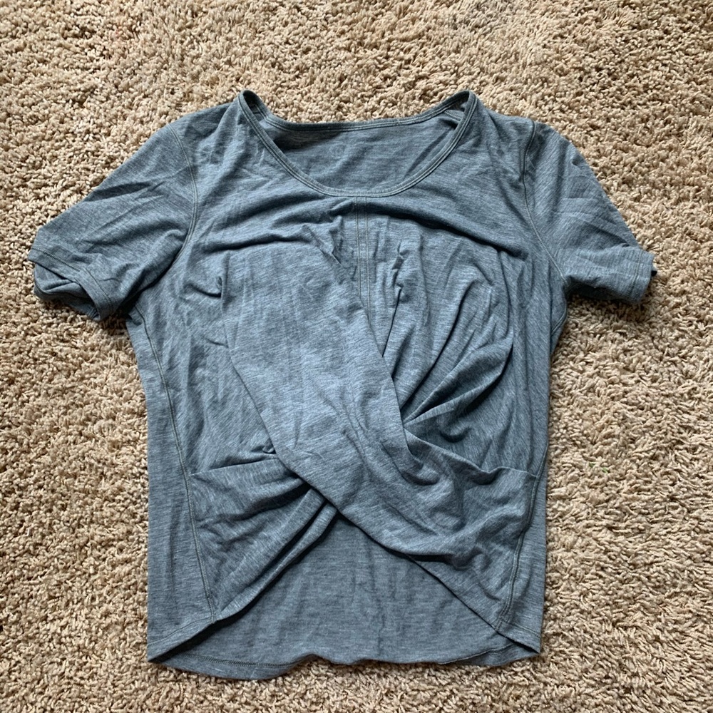 Lululemon top